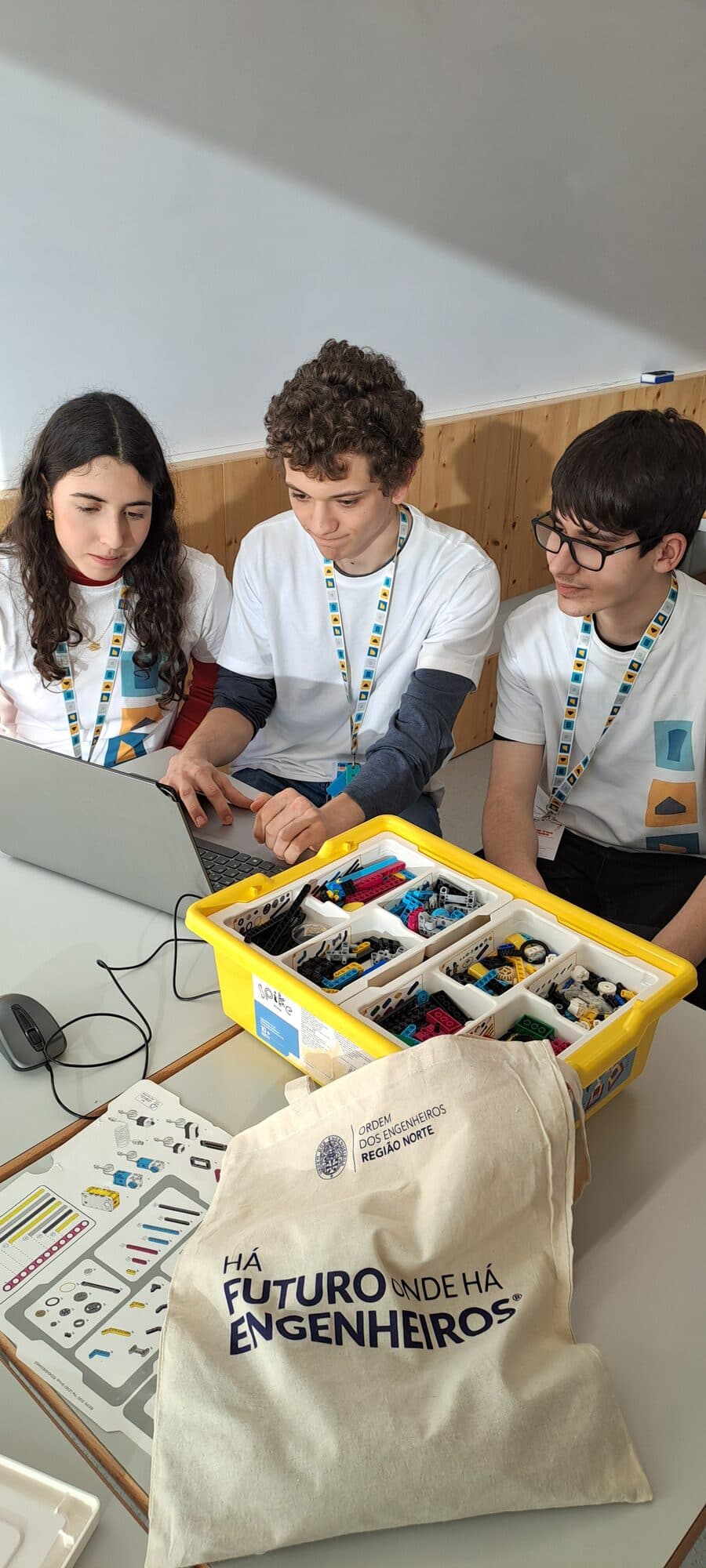 Equipas no Hackathon de IA 2026