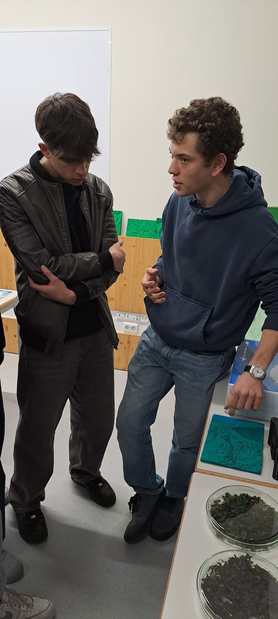 Conversa com visitantes na Mostra do 9.º ano 2026